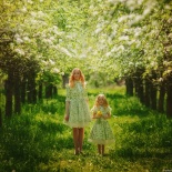 фотосессия Мама и дочка. Цветущие сады.