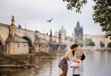 Фотосессия в Праге: утро на Карловом мосту.