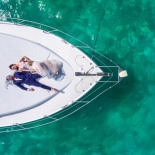 Приватная свадебная церемония Ксении и Антона на яхте, где то в середине Карибского моря.