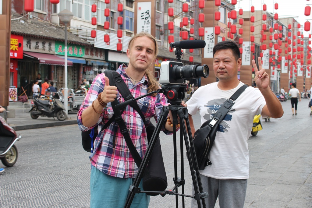 Видеооператор в Китае