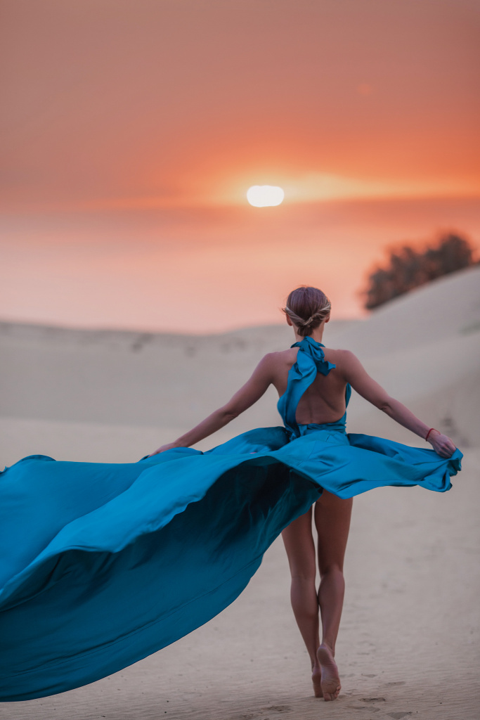 Фотосессия в летящих платья в пустыне, Дубаи, Фотограф Наталья Пономаренко, #400470