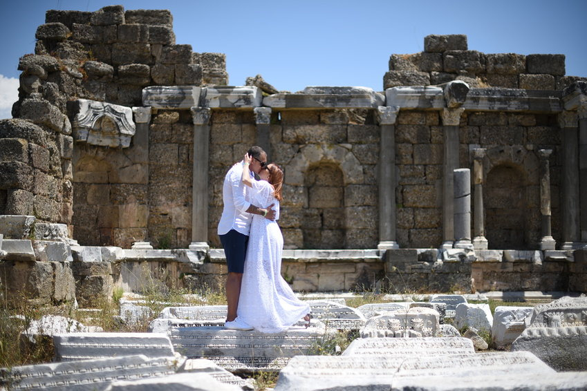 Свадебная фотосессия в античном Сиде