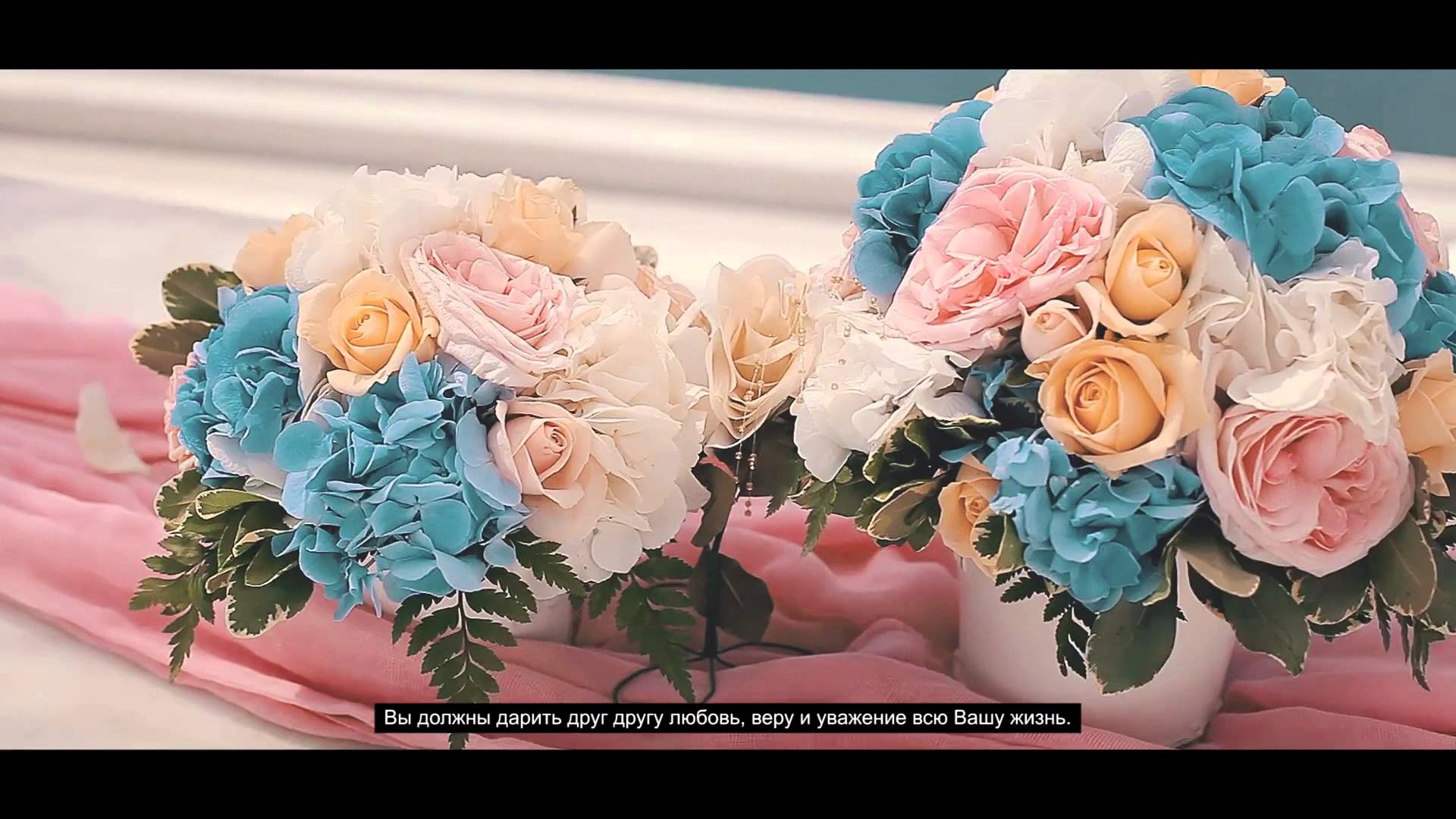 Нежно-розовая свадьба Юленьки и Сергея на острове Санторини в Греции, сентябрь 2014 г.